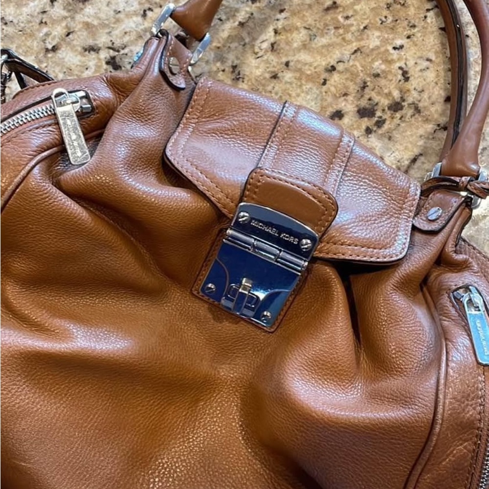 Michael Kors leather purse